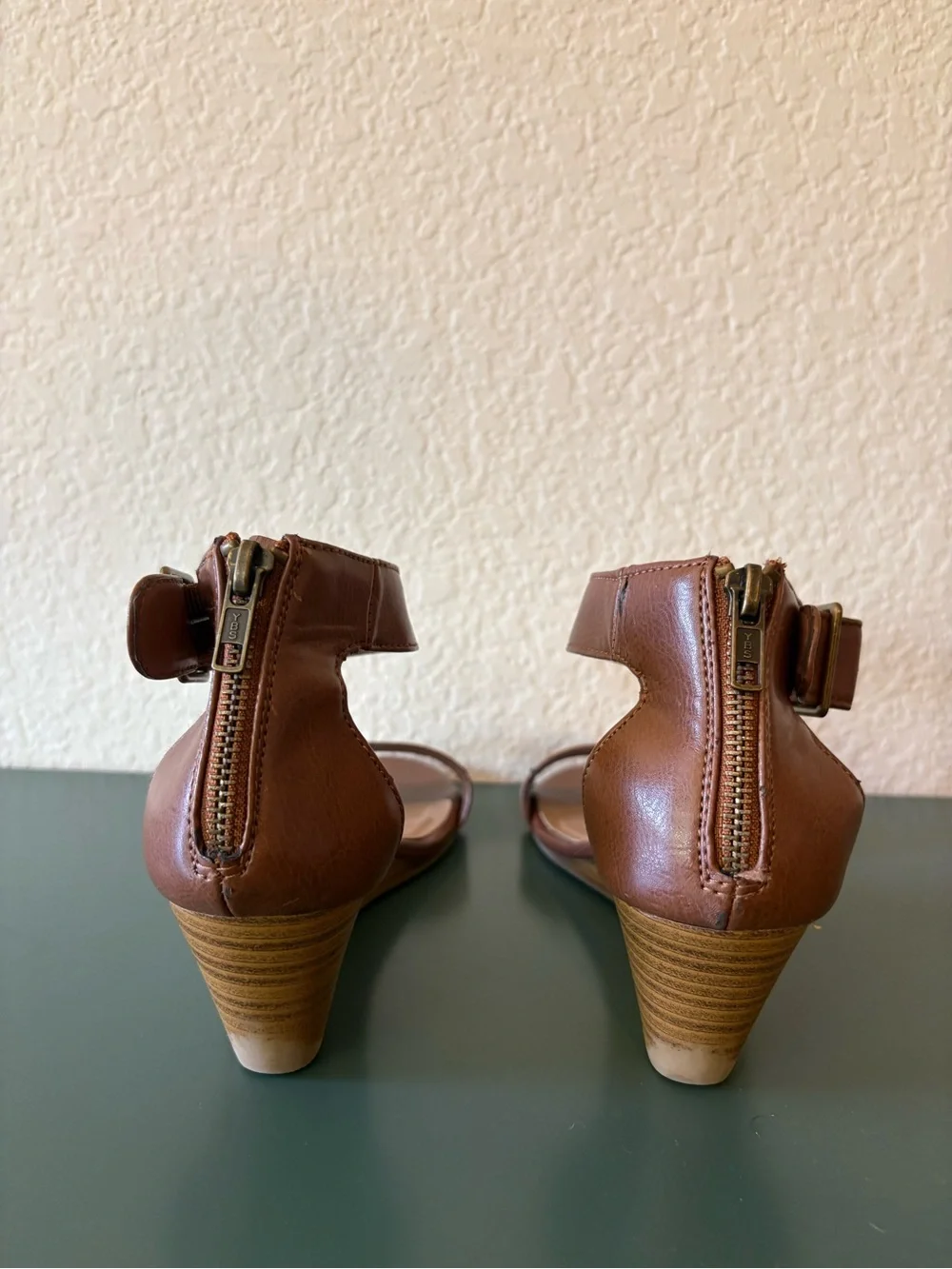 Brown strappy wedge sandals women’s size 8